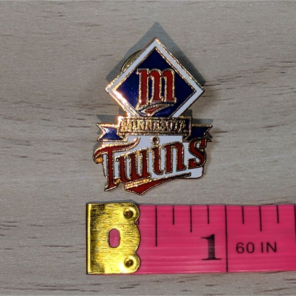1988 Minnesota Twins MLB Peter David Inc Enamel Lapel Pin Vintage Baseball